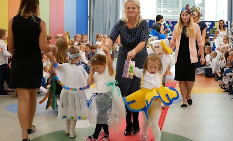 Pokaz mody i oczyszczacz powietrza w sieprawskim Przedszkolu