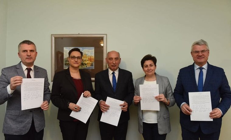 Sprzeciw samorządowców przeciwko budowie S7
